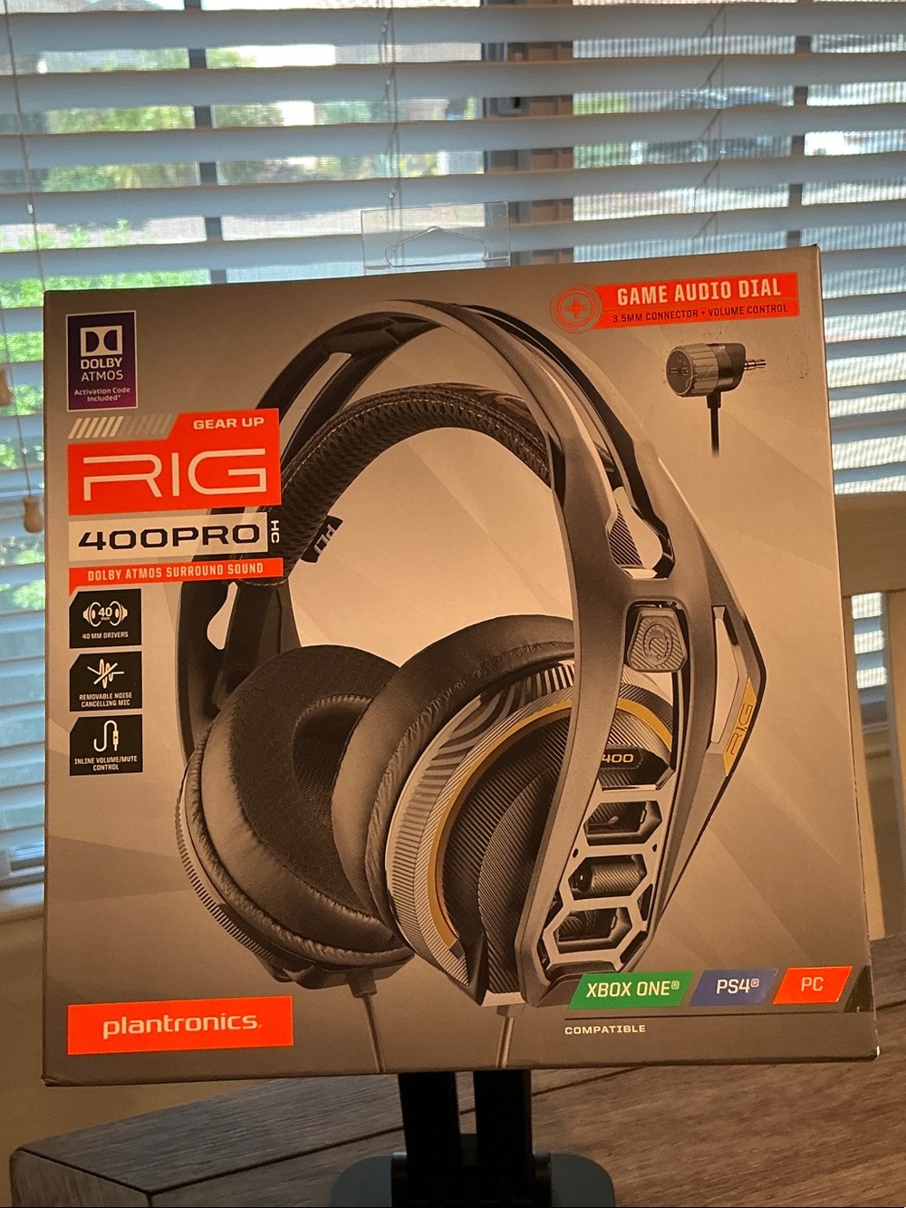 Plantronics RIG 400PRO Over-Ear Gaming Headset — Black and Gold